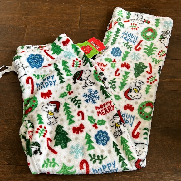 Other - Peanuts womens Christmas Snoopy Plush Pajama Pants New L Snowflakes 4021